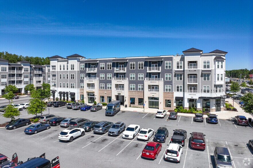 More Photos Of Bridgeport Way & Knotts Point Lane, Suffolk Unknown For Lease