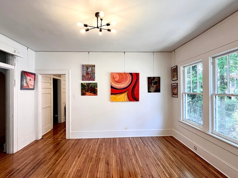 More Photos Of 1114 Dauphin St, Mobile Office For Lease