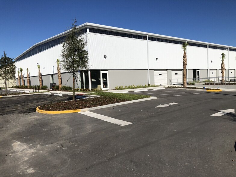 More Photos Of 4427 John Young Pkwy, Orlando Industrial For Sale