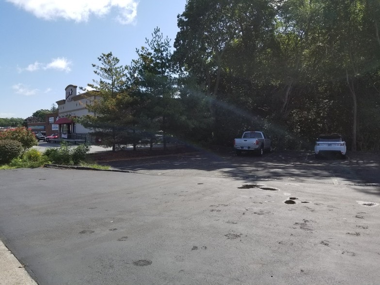 More Photos Of 765 Post Rd, Fairfield Office For Lease