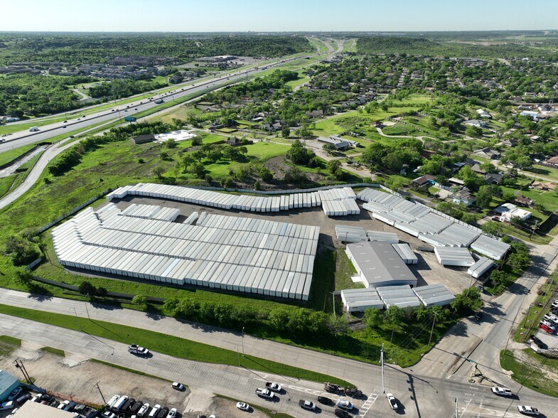 More Photos Of 5956 W Jefferson Blvd, Dallas Distribution For Sale