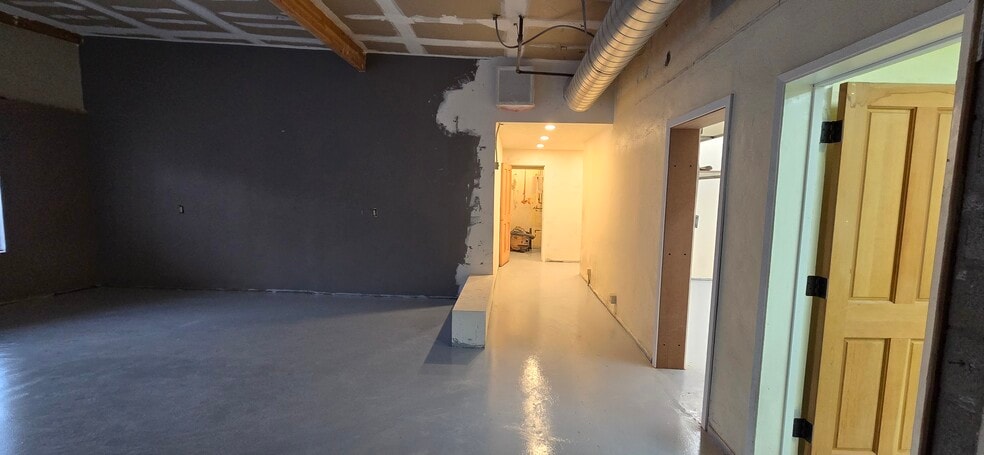 More Photos Of 334 S Montezuma St, Prescott General Retail For Lease