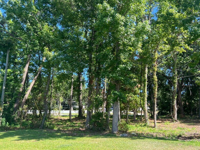 More Photos Of 101 Roanoke Ave, Morehead City Marina For Sale