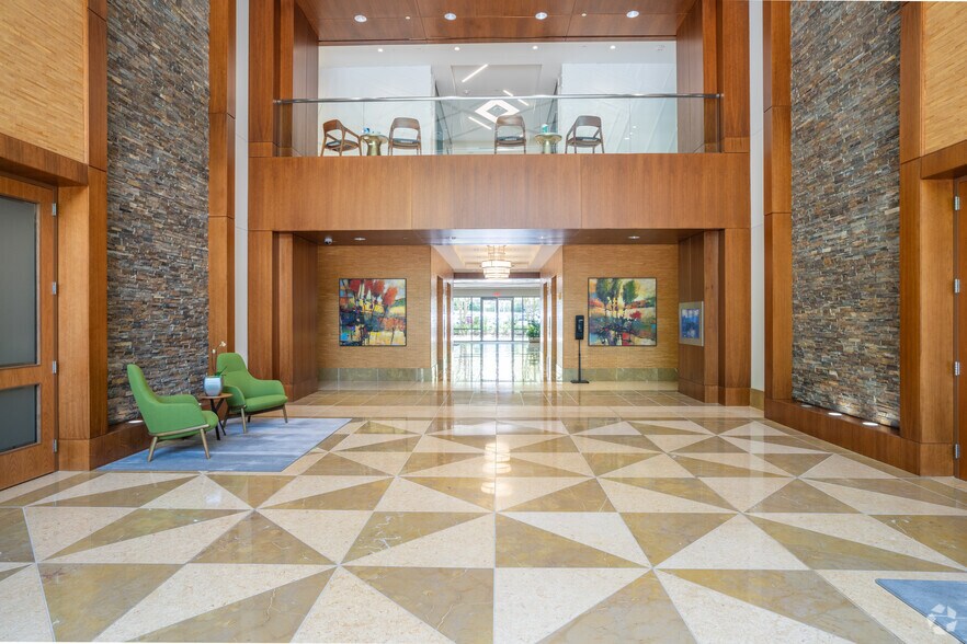 More Photos Of 1150 Sanctuary Pky, Alpharetta Unknown For Lease