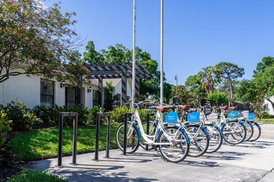 More Photos Of 16321 Bolesta Rd, Clearwater Apartments For Sale