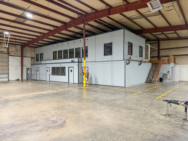 More Photos Of 144 Industrial Dr, Forest City Warehouse For Lease