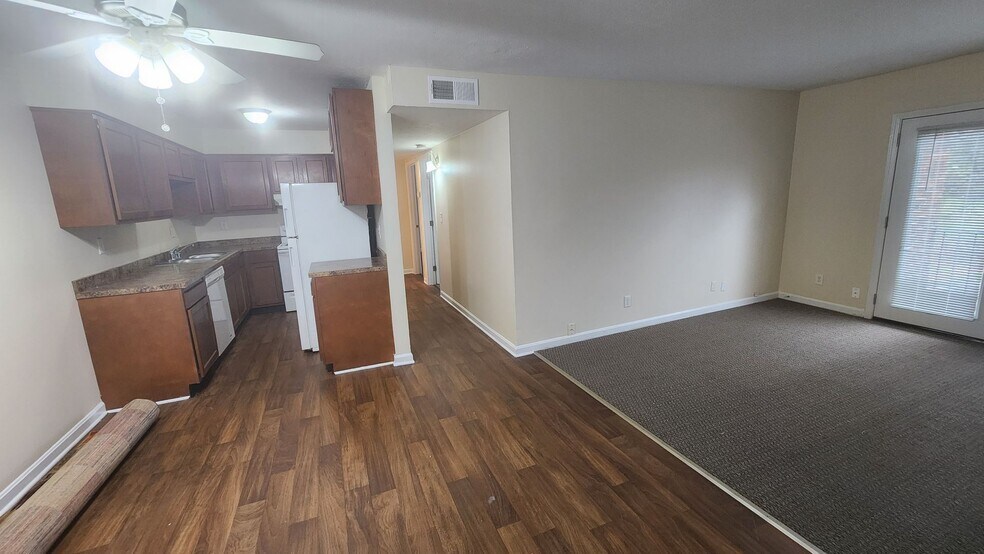 More Photos Of 7300-7310 Southside Dr, Louisville Apartments For Sale