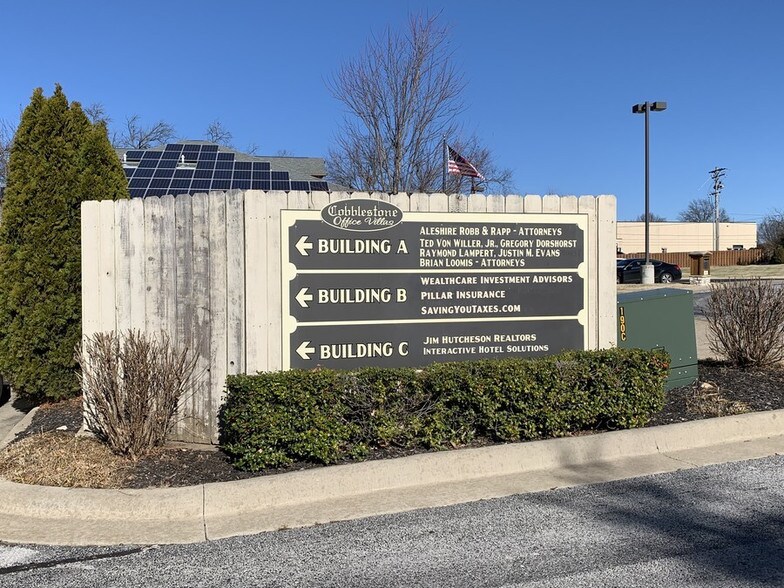 More Photos Of 2847 S Ingram Mill Rd, Springfield Office For Sale