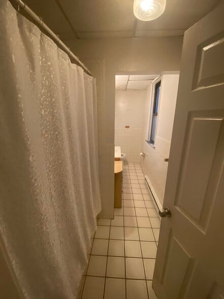 More Photos Of 467 Main St, Orange Storefront For Lease