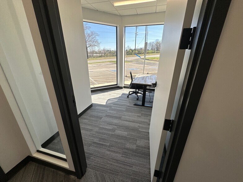 More Photos Of 515 Rivergate Pky, Goodlettsville Office For Lease