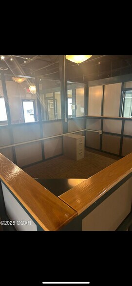 More Photos Of 108 Dairy st, Monett Office For Sale