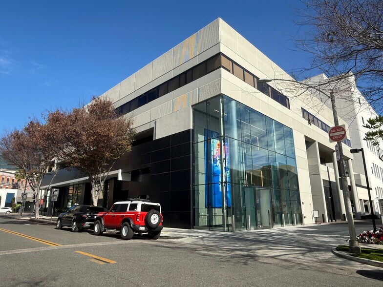 More Photos Of 9680-9696 Wilshire Blvd, Beverly Hills Loft Creative Space For Lease