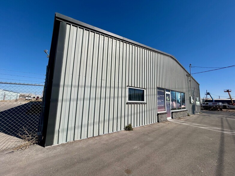 More Photos Of 1902 W Florida Ave, Midland Warehouse For Lease