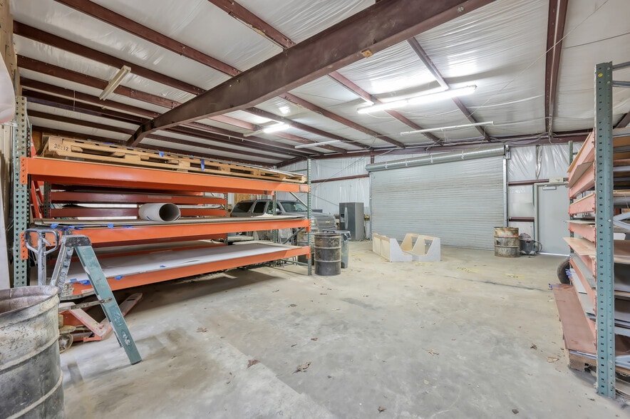 More Photos Of 2745 Interstate 45 S, New Waverly Manufacturing For Sale