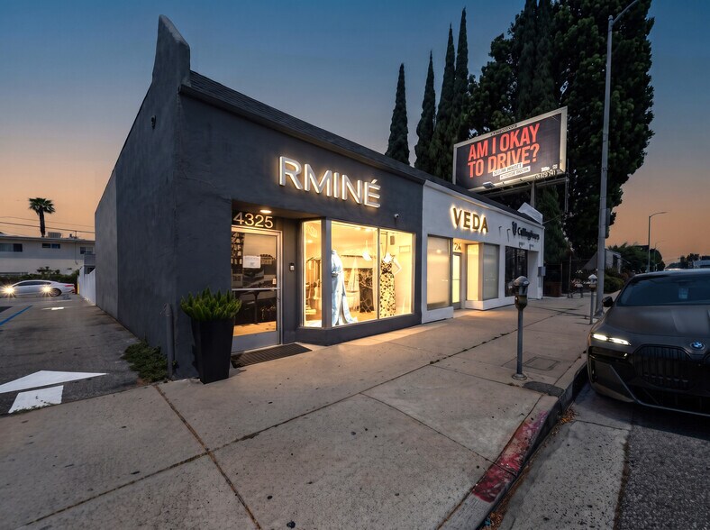 More Photos Of 4325-4327 Woodman Ave, Sherman Oaks Storefront Retail Office For Sale
