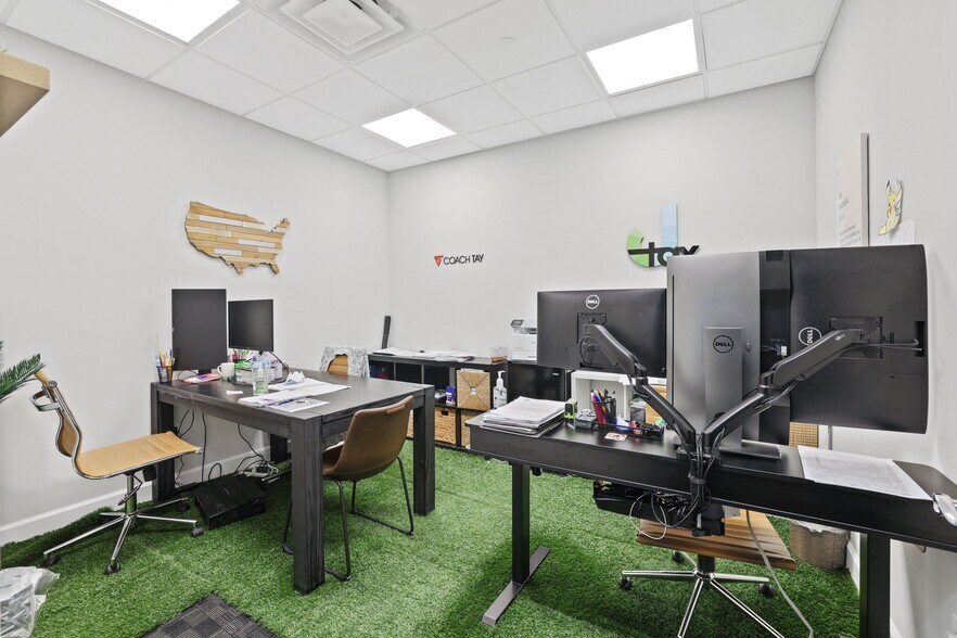 More Photos Of 10055 Yamato Rd, Boca Raton Medical For Sale