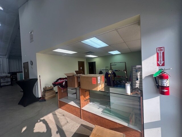 More Photos Of 7726 N Owasso Expy, Owasso Warehouse For Lease