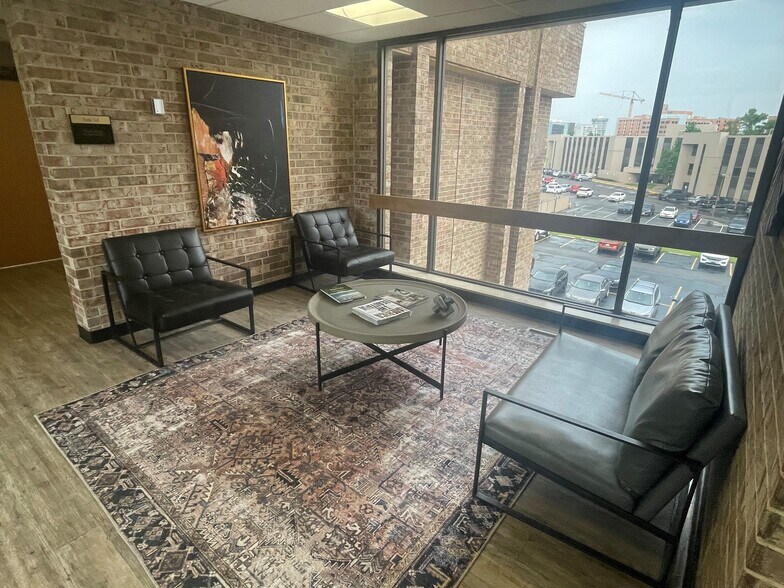 More Photos Of 5700 N Portland Ave, Oklahoma City Medical For Lease