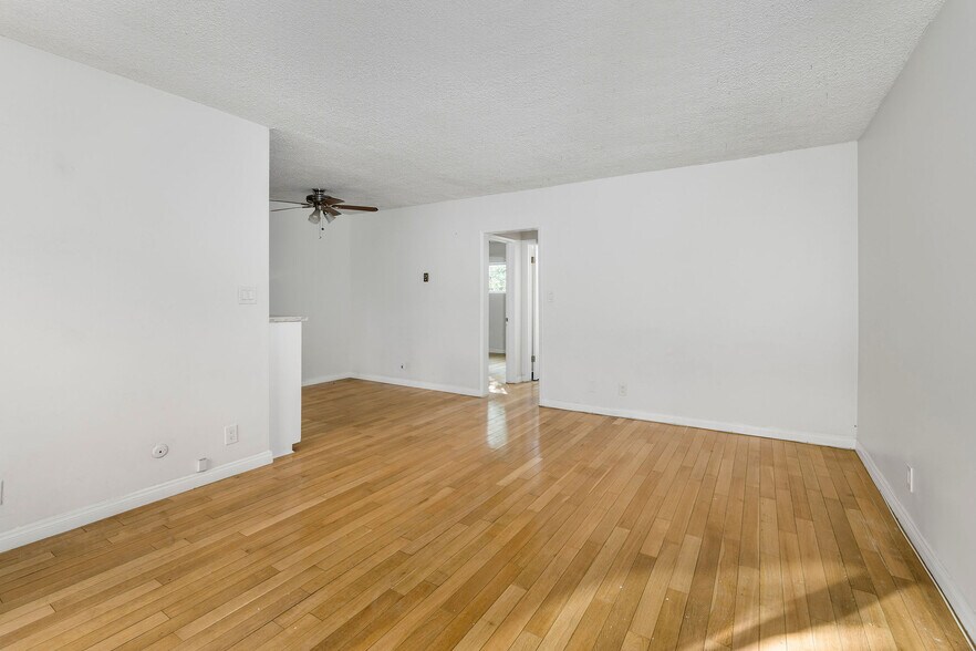 More Photos Of 423 N Harvard Blvd, Los Angeles Apartments For Sale