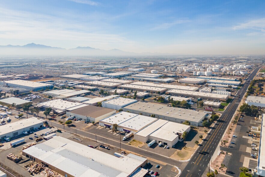 More Photos Of 214-220 N 47th Ave, Phoenix Warehouse For Lease