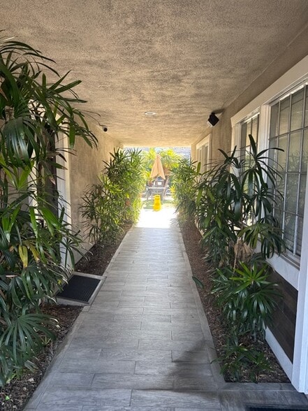 More Photos Of 16131 Whittier Blvd, Whittier Office For Lease