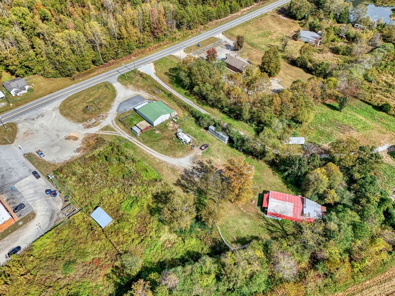 More Photos Of 4033 Geer Hwy, Cleveland General Retail For Sale