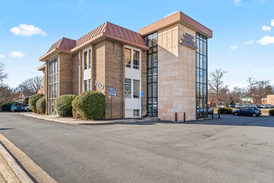 More Photos Of 7210 Old Keene Mill Rd, Springfield Medical For Lease