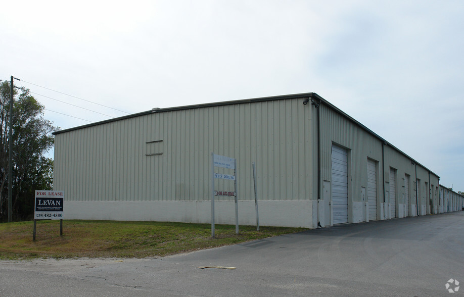 Primary Photo Of 2161 Andrea Ln, Fort Myers Warehouse For Lease