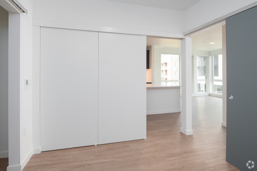 More Photos Of 2309 S Jackson St, Seattle Apartments For Lease