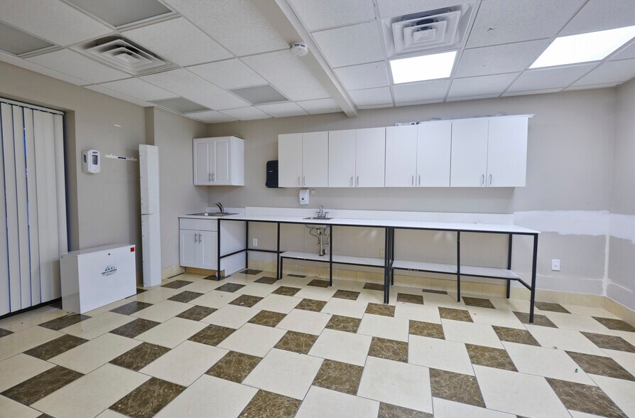 More Photos Of 2596-2598 Third Ave, Bronx Medical For Sale