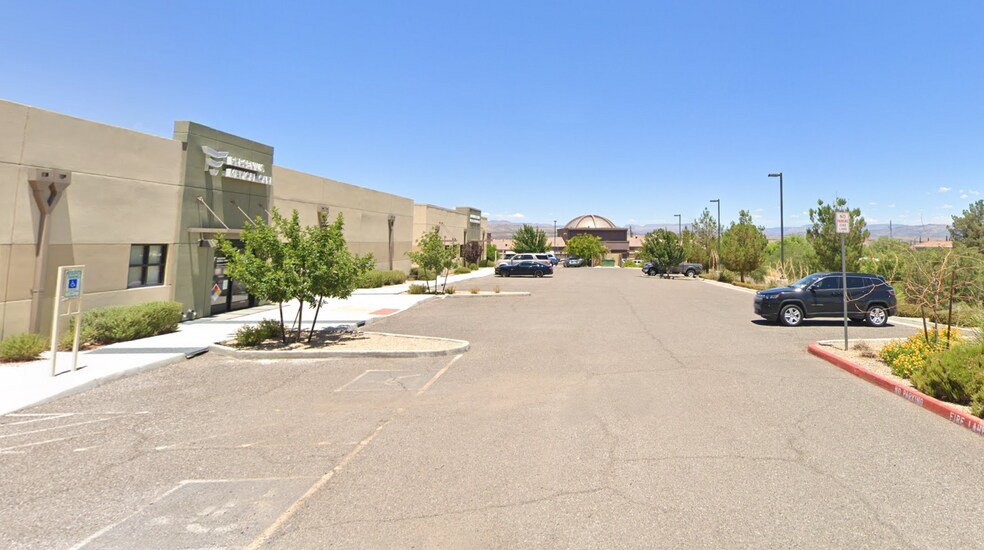 More Photos Of 455 S Calvary Way, Cottonwood Healthcare For Sale