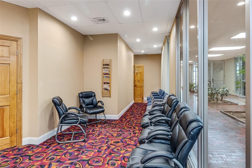 More Photos Of 4725 Gus Thomasson Rd, Mesquite Medical For Sale