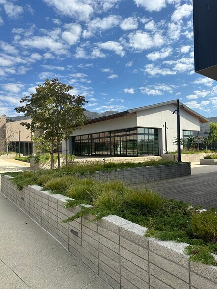 More Photos Of 23465 Civic Center Way, Malibu Unknown For Lease