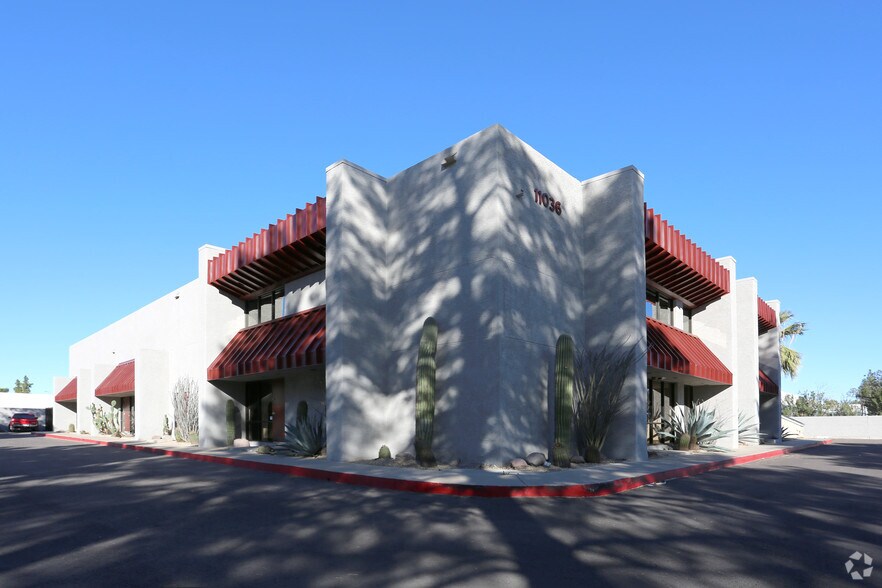 More Photos Of 11036 N 23rd Ave, Phoenix Research And Development For Lease