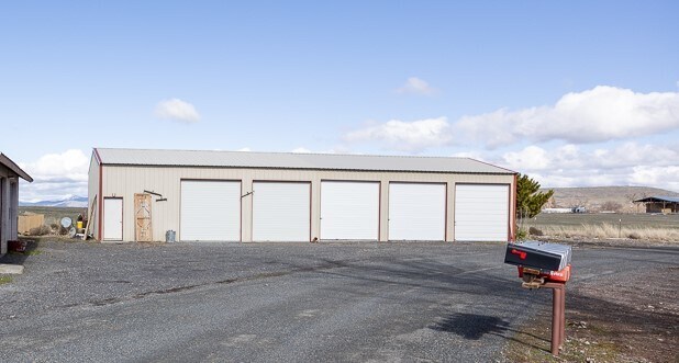 More Photos Of 11800 Tingley Ln, Klamath Falls Manufactured Housing Mobile Home Park For Sale