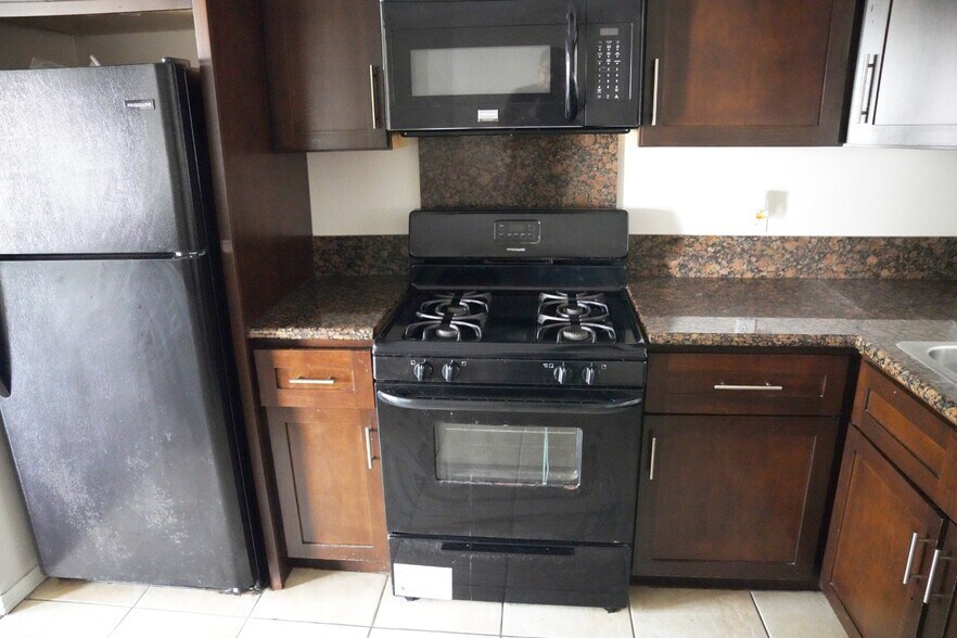 More Photos Of 520 Glover Ave, Chula Vista Apartments For Lease