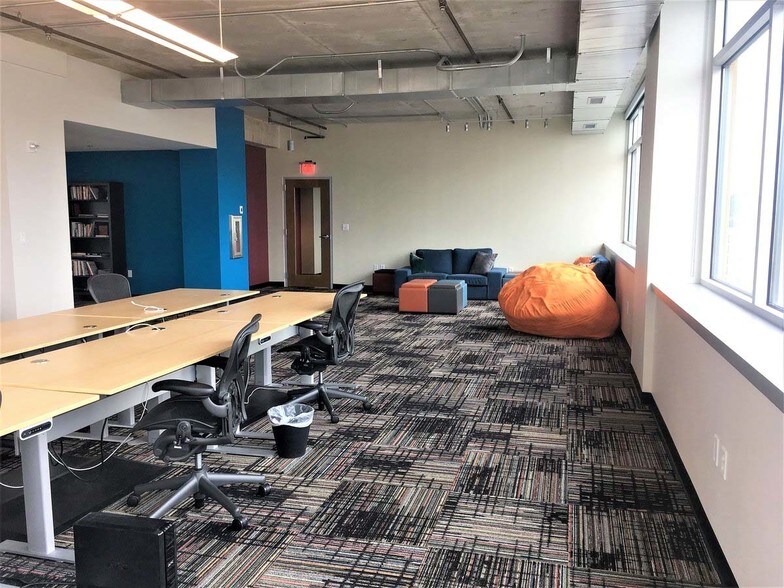 More Photos Of 605 Chestnut St, Chattanooga Office For Lease