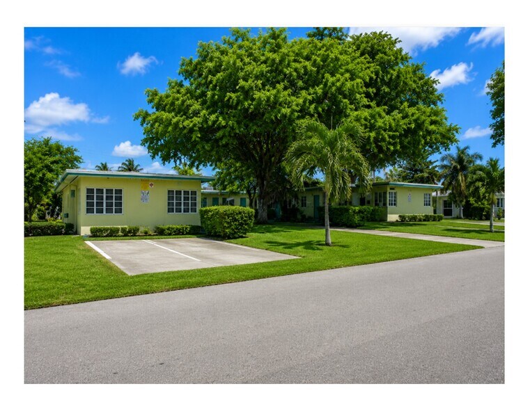 More Photos Of 705-713 NE 3rd St, Hallandale Beach Apartments For Sale