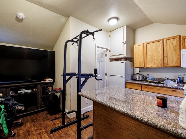 More Photos Of 4848 NE 99th Ave, Portland Apartments For Sale
