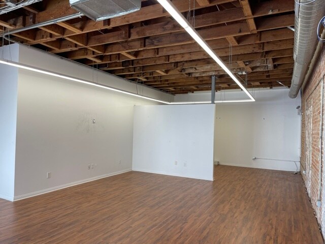 More Photos Of 5651 Wilshire Blvd, Los Angeles Storefront Retail Office For Lease