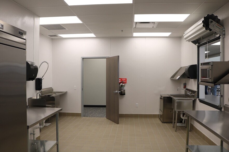 More Photos Of 801 NE Venture Dr, Waukee Daycare Center For Lease