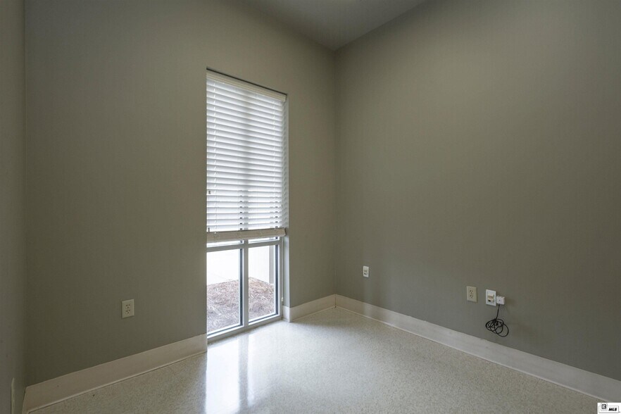 More Photos Of 3995 Sterlington Rd, Monroe Medical For Sale