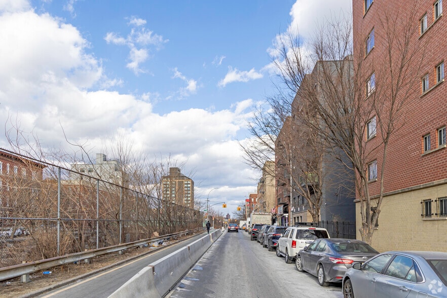 More Photos Of 4656 Park Ave, Bronx Apartments For Sale