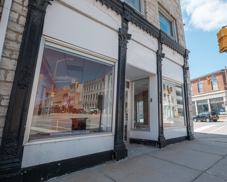 More Photos Of 155-159 Wellington St, Kingston Storefront Retail Residential For Lease