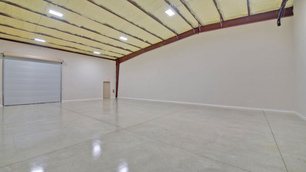 More Photos Of 720 South Bell Blvd, Cedar Park Light Distribution For Sale