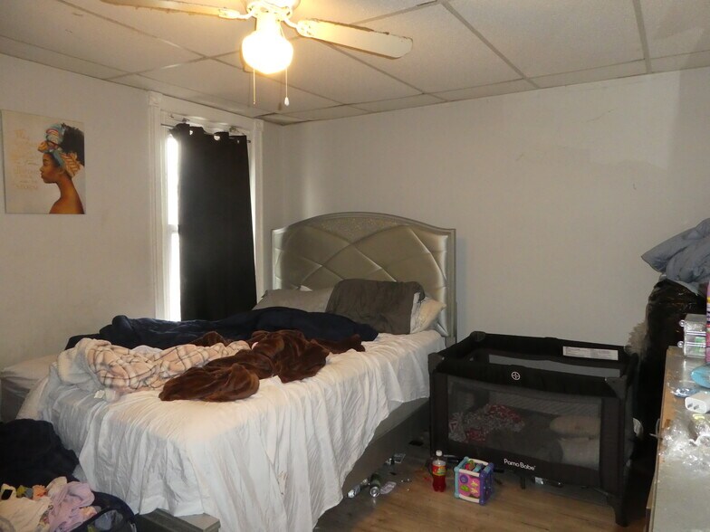 More Photos Of , Philadelphia Unknown For Sale