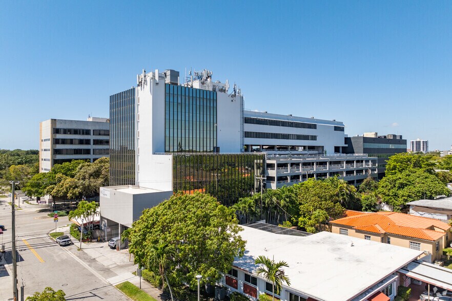 More Photos Of 2103 Coral Way, Miami Office For Lease