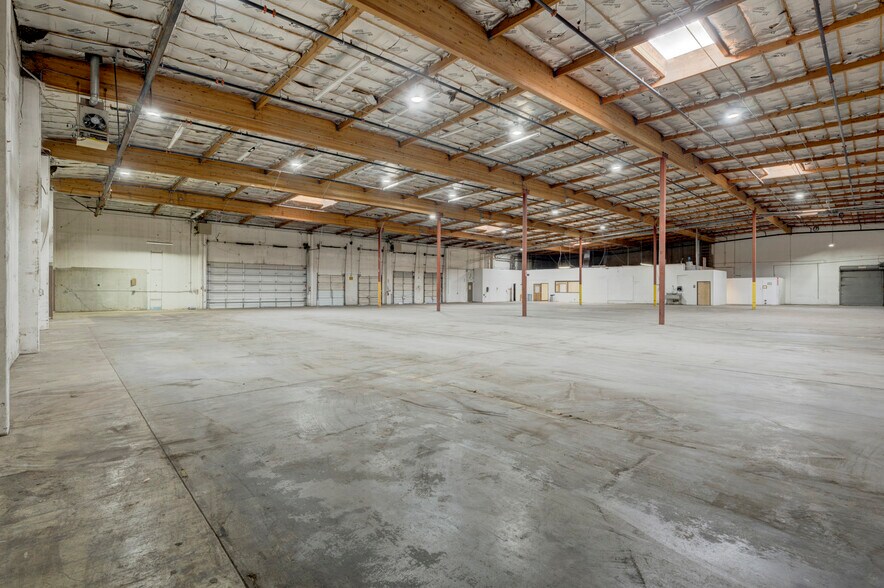 More Photos Of 575-585 Reactor Way, Reno Distribution For Lease