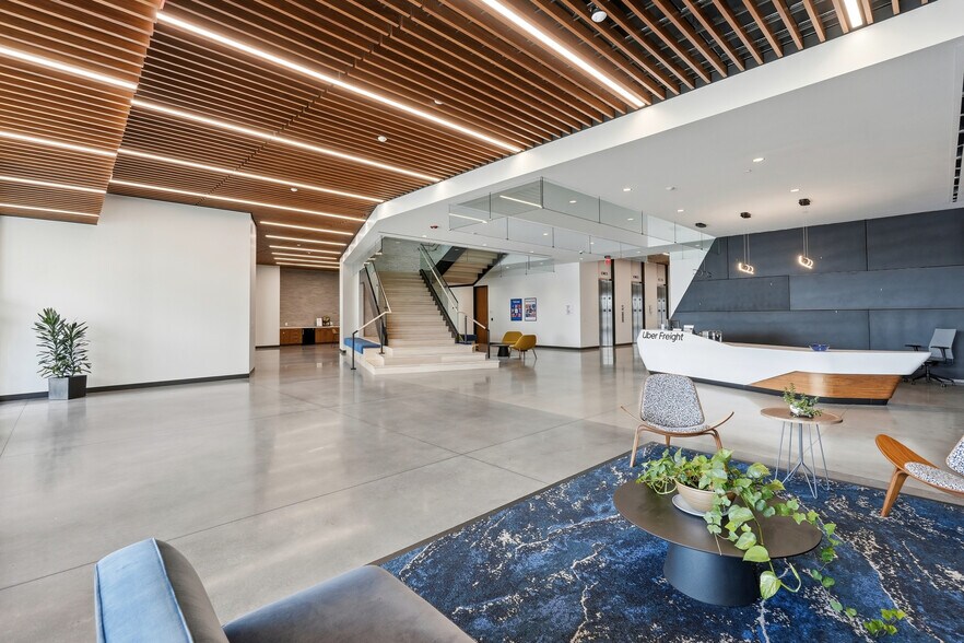 More Photos Of 4909 W Magnolia St, Rogers Office For Lease