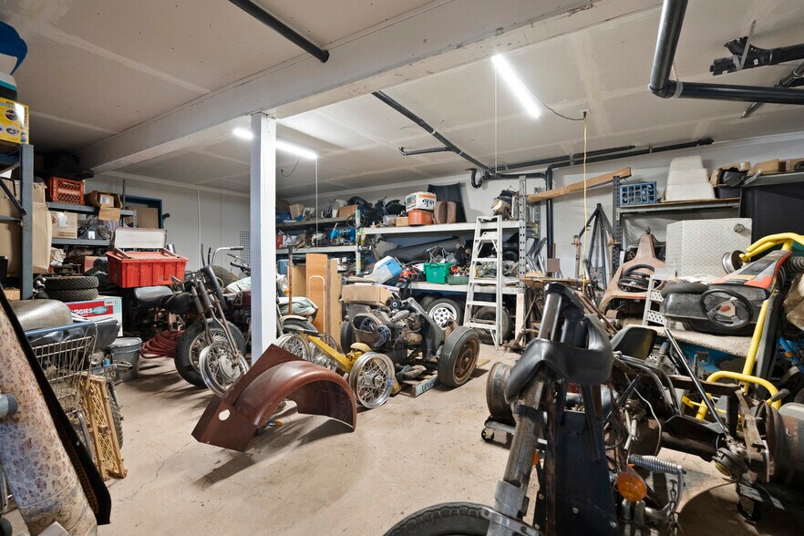 More Photos Of 347 2nd St, Crescent City Industrial For Sale